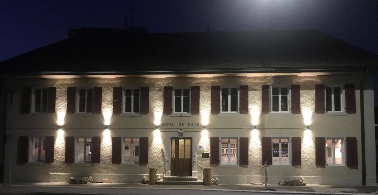 Hôtel de Ville Les Verrieres Exterior foto